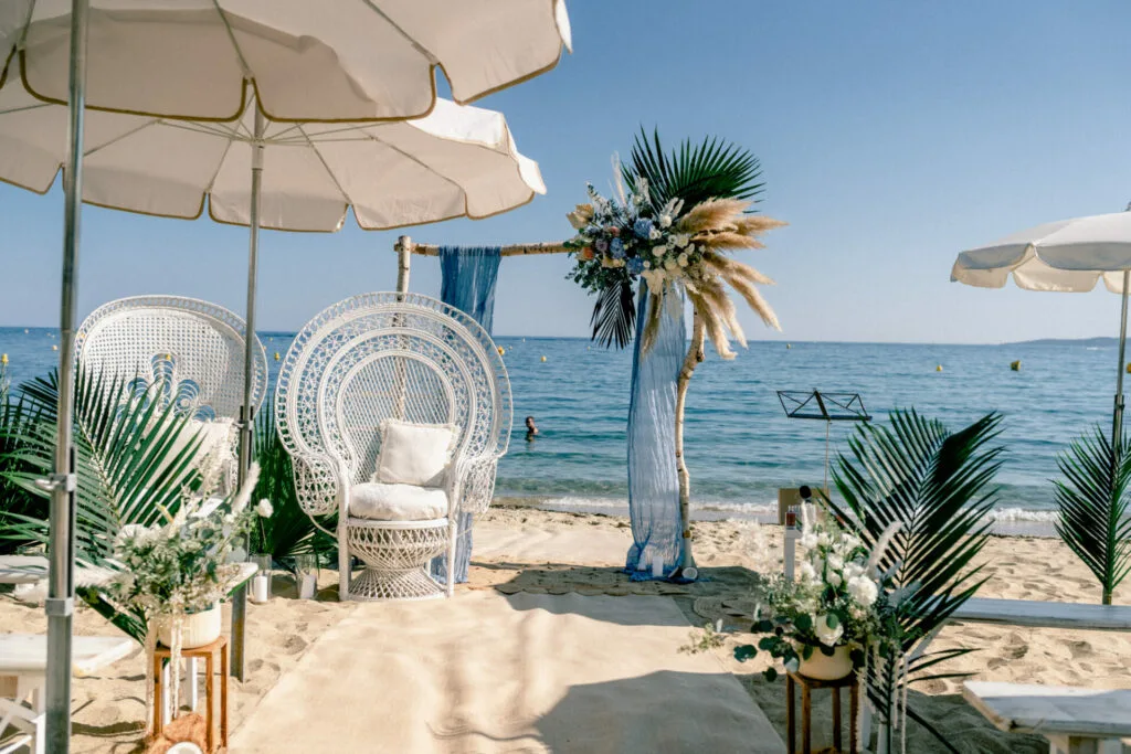 déco ceremonie laique sur la plage